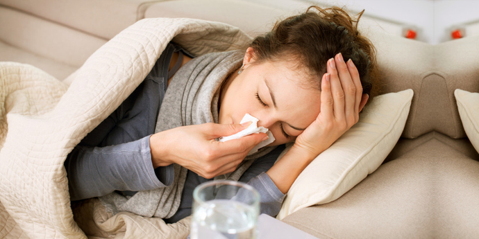 Natural flu remedies to combat a nasty flu (no medication needed!)